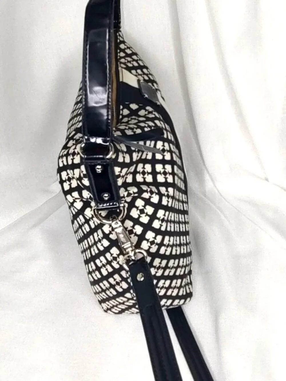 Kate Spade Classic Spade Mona Canvas Shoulder Bag in Black & Cream